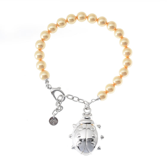 Bracciale in perle e catena in argento con pendente Coccinella